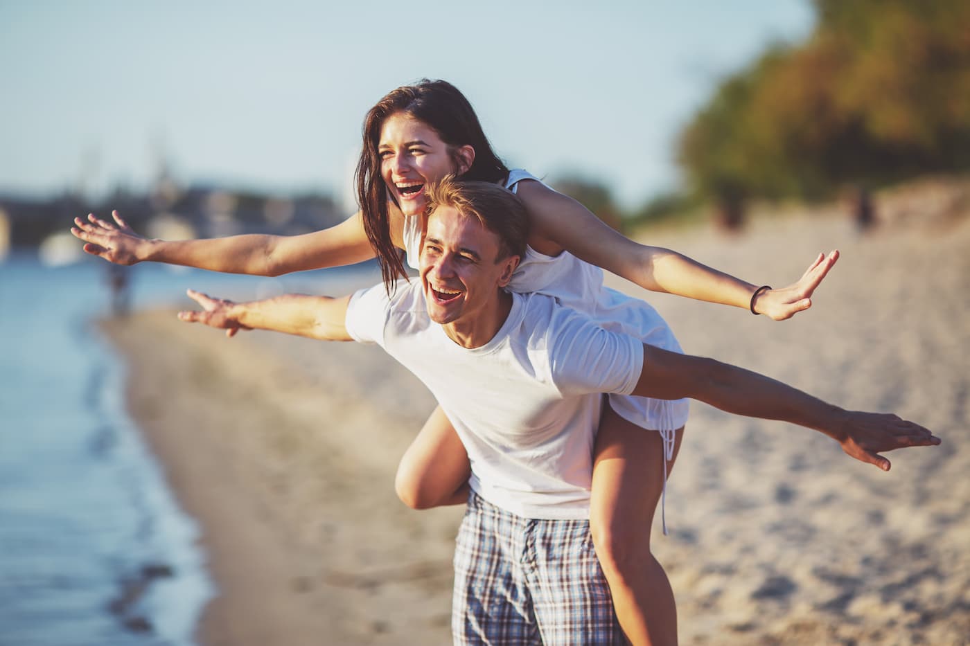 loving-couple-on-a-date-2021-12-24-05-19-38-utc(1)